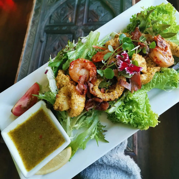 Abracadabra Cafe & Bar